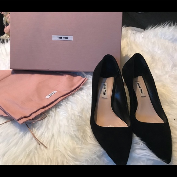 Miu Miu scarpe Nero Suede Kitten Heels Poshmark Miu Miu scarpe Nero Suede Kitten Heels Heels Poshmark 856ed1